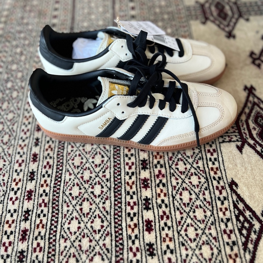 Adidas Samba White Black Gum Sole Sneakers NWT